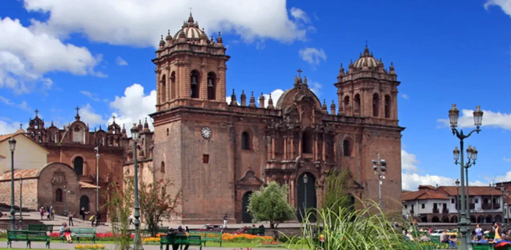 What to do in Cusco.Cusco Cathedral located in the Plaza de Armas, one of the top attractions in Cusco, Peru